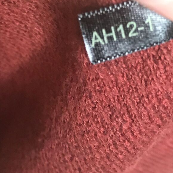 Peruvian Collection Sz S Maroon Sweater - Picture 6 of 8